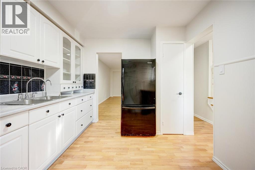 140 Ripley Court Unit# 4, Oakville, Ontario  L6H 1H1 - Photo 7 - 40855135