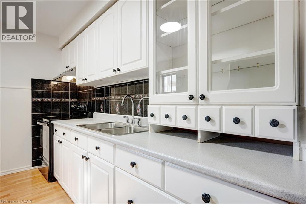 140 Ripley Court Unit# 4, Oakville, Ontario  L6H 1H1 - Photo 10 - 40855135