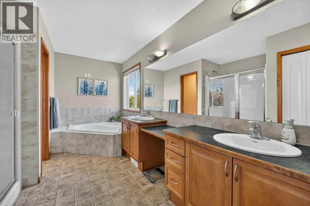 10 Westmount Road, Okotoks, Alberta  T1S 2J1 - Photo 32 - A2336574