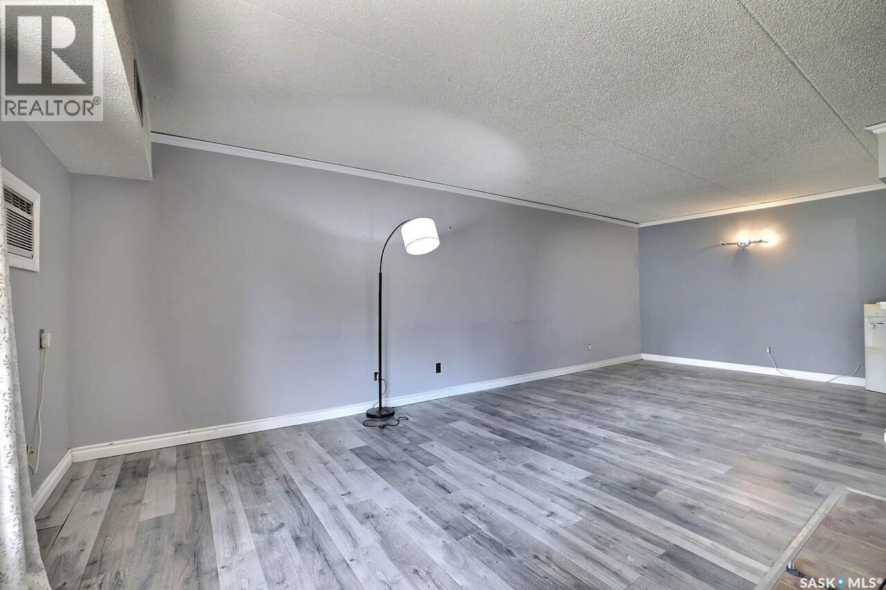 260 Gore Place, Regina, Saskatchewan  S4T 7S4 - Photo 4 - SK046173
