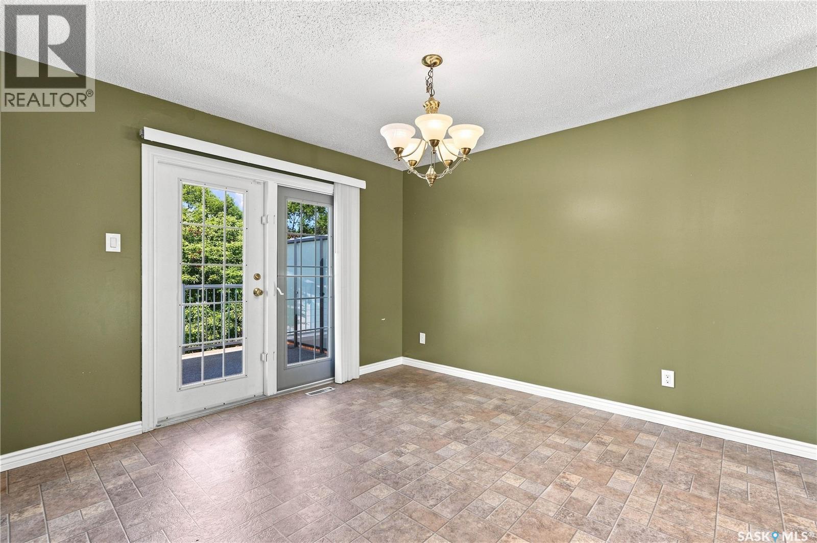 541 Guelph Crescent, Saskatoon, Saskatchewan  S7H 4R3 - Photo 10 - SK046171