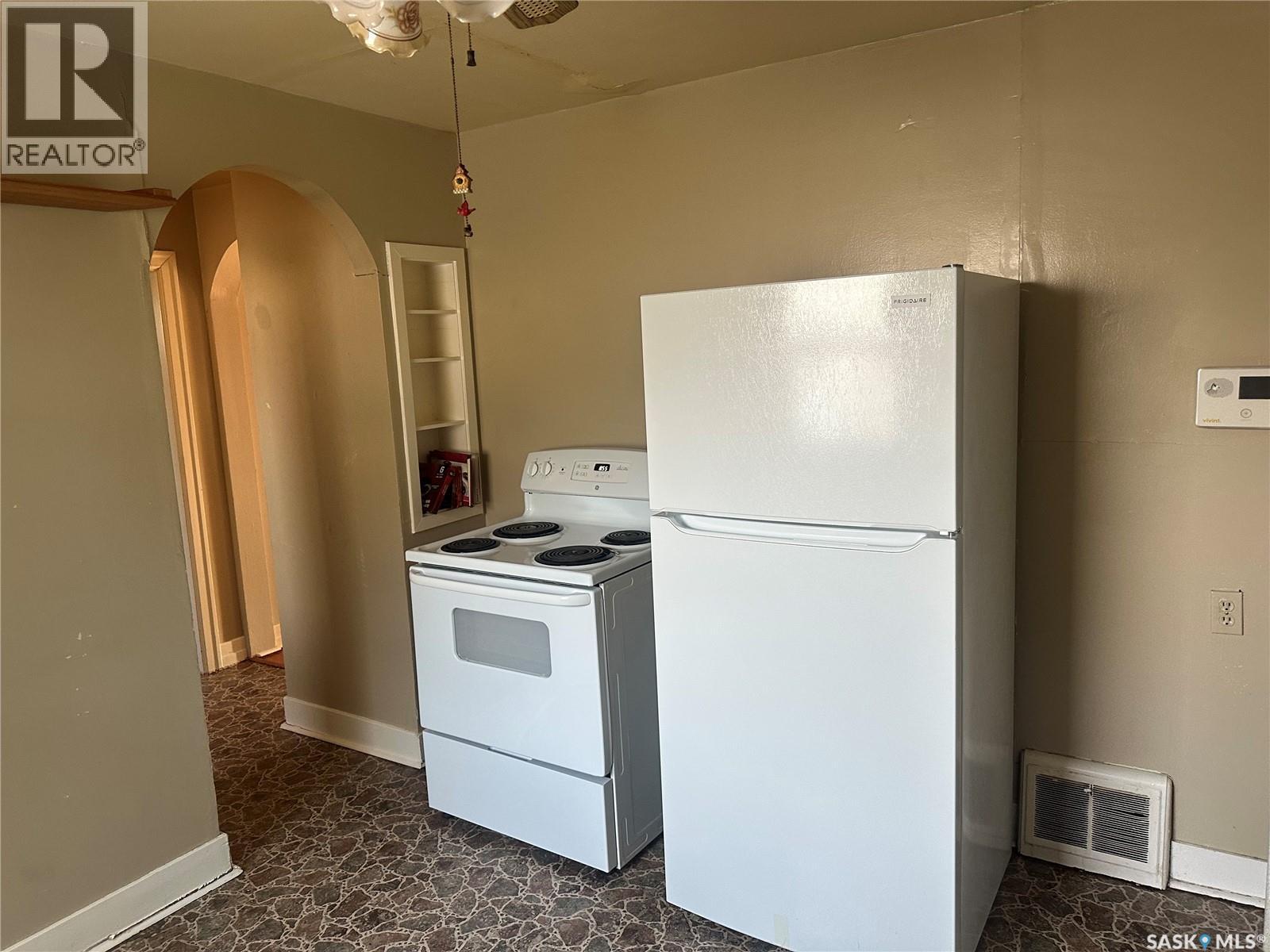 2508 Edgar Street, Regina, Saskatchewan  S4N 3L5 - Photo 5 - SK046167