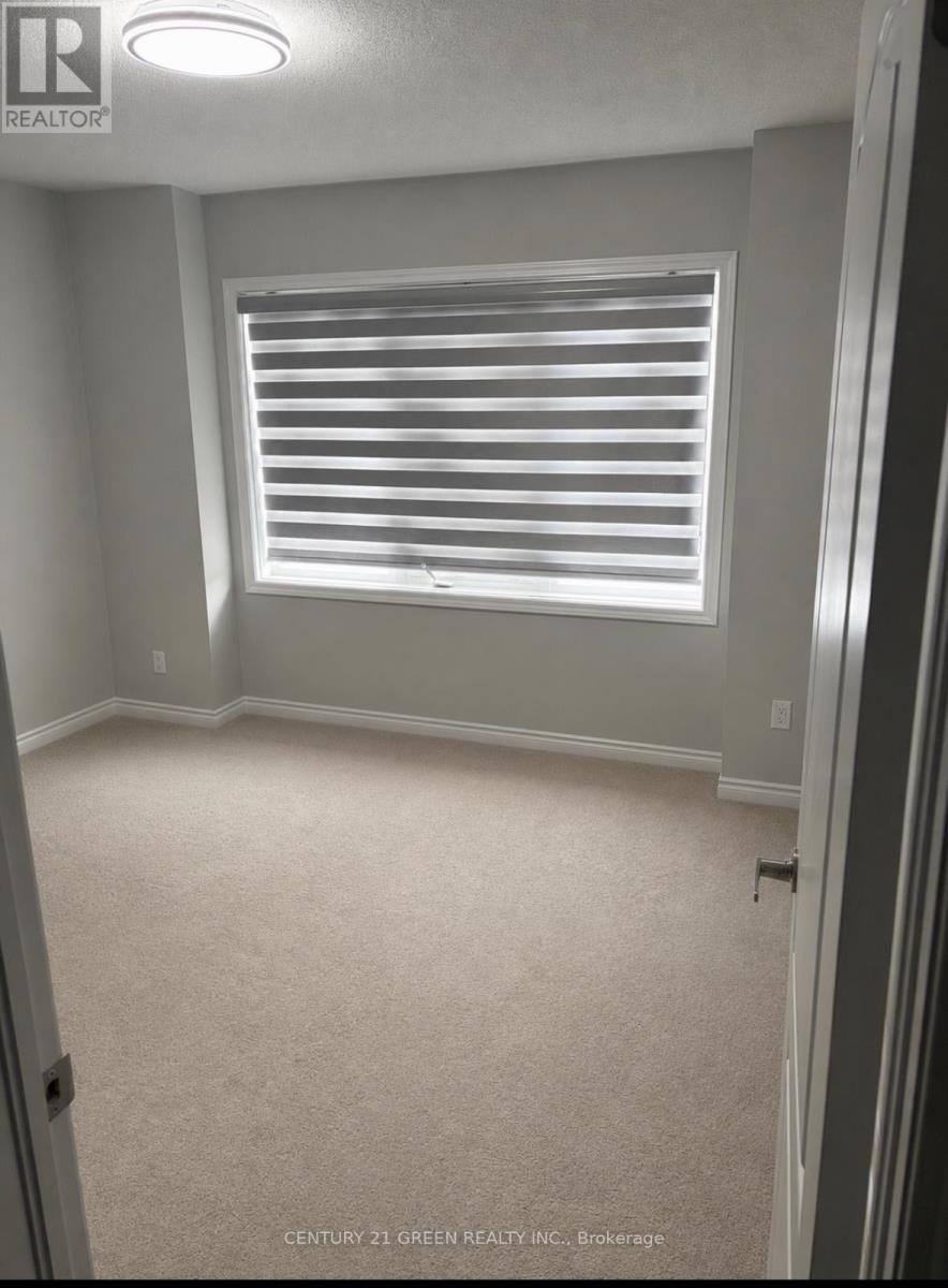 1064 Belcourt Street, Pickering, Ontario  L1X 0G2 - Photo 12 - E13695336