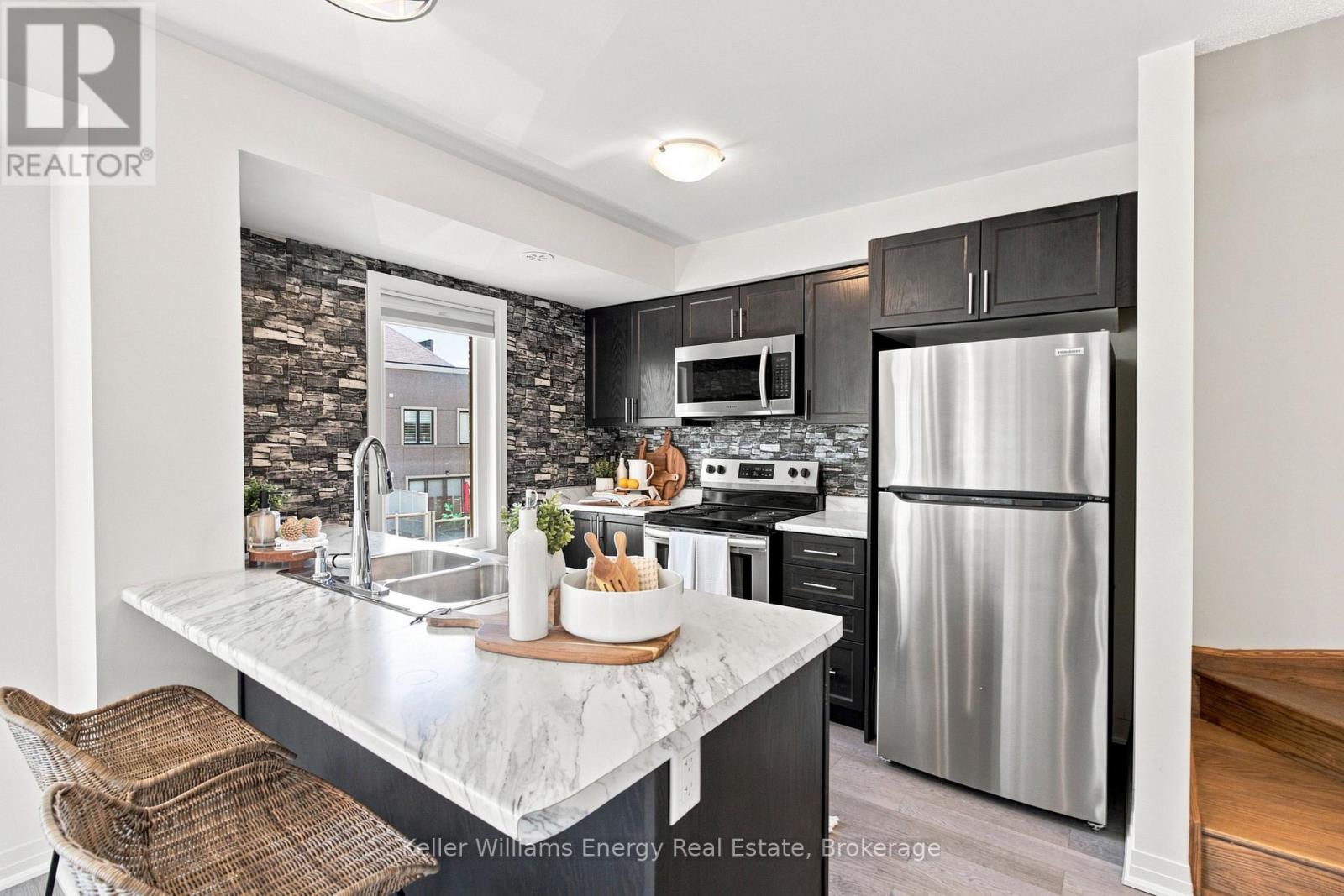 29c Lookout Drive, Clarington, Ontario  L1C 7G1 - Photo 7 - E13696550