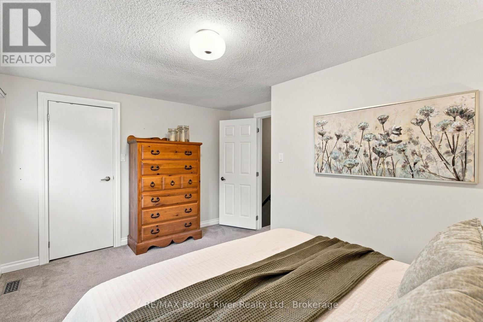 49 Fisher Crescent, Ajax, Ontario  L1T 2E8 - Photo 19 - E13696574