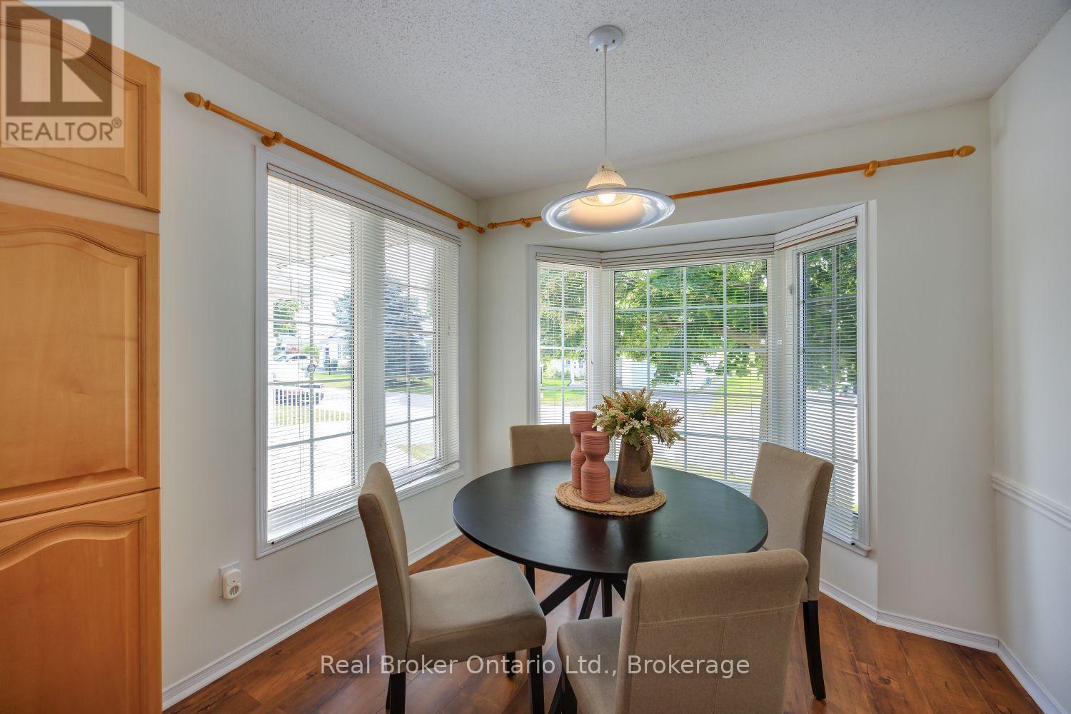 10 Niagara Trail, Clarington, Ontario  L1B 1A2 - Photo 11 - E13696664