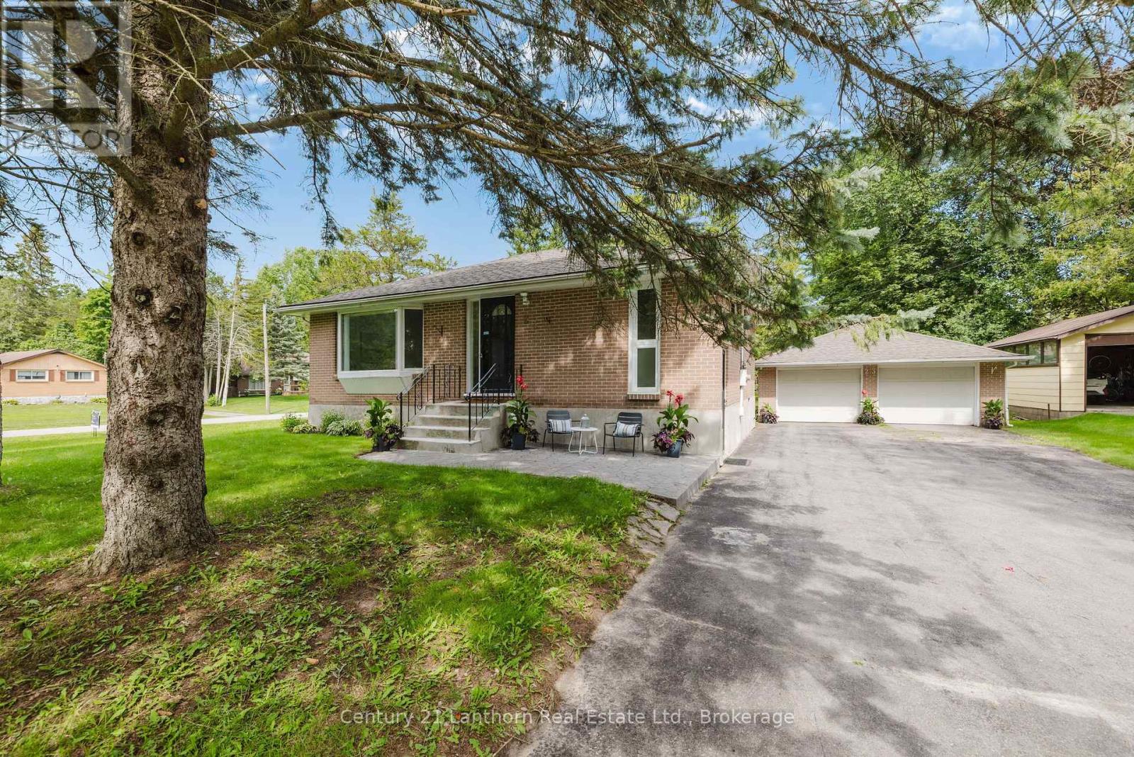 23 WOOD STREET, Quinte West, Ontario