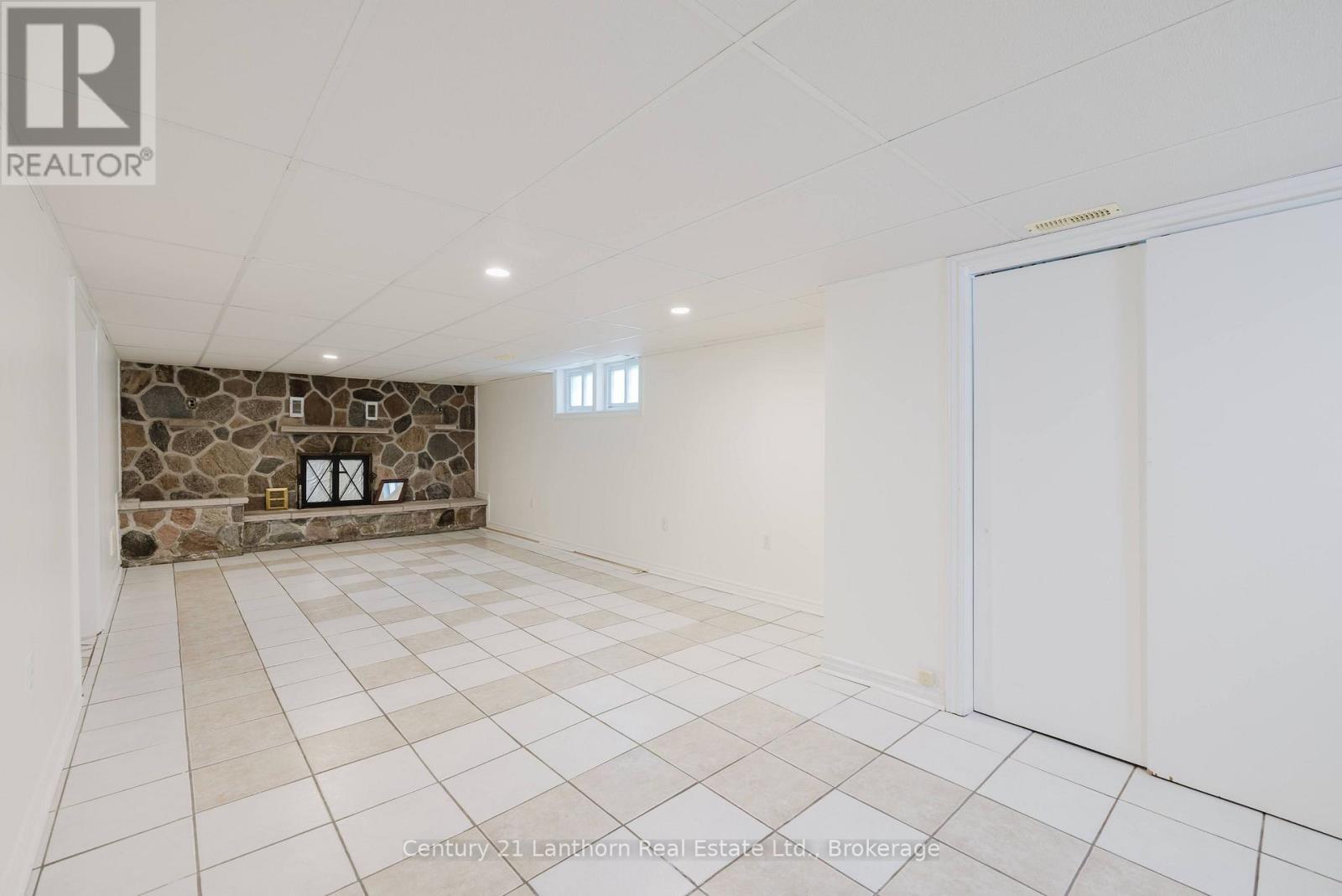 23 Wood Street, Quinte West, Ontario K8V 5P6 - Photo 27 - X13696554