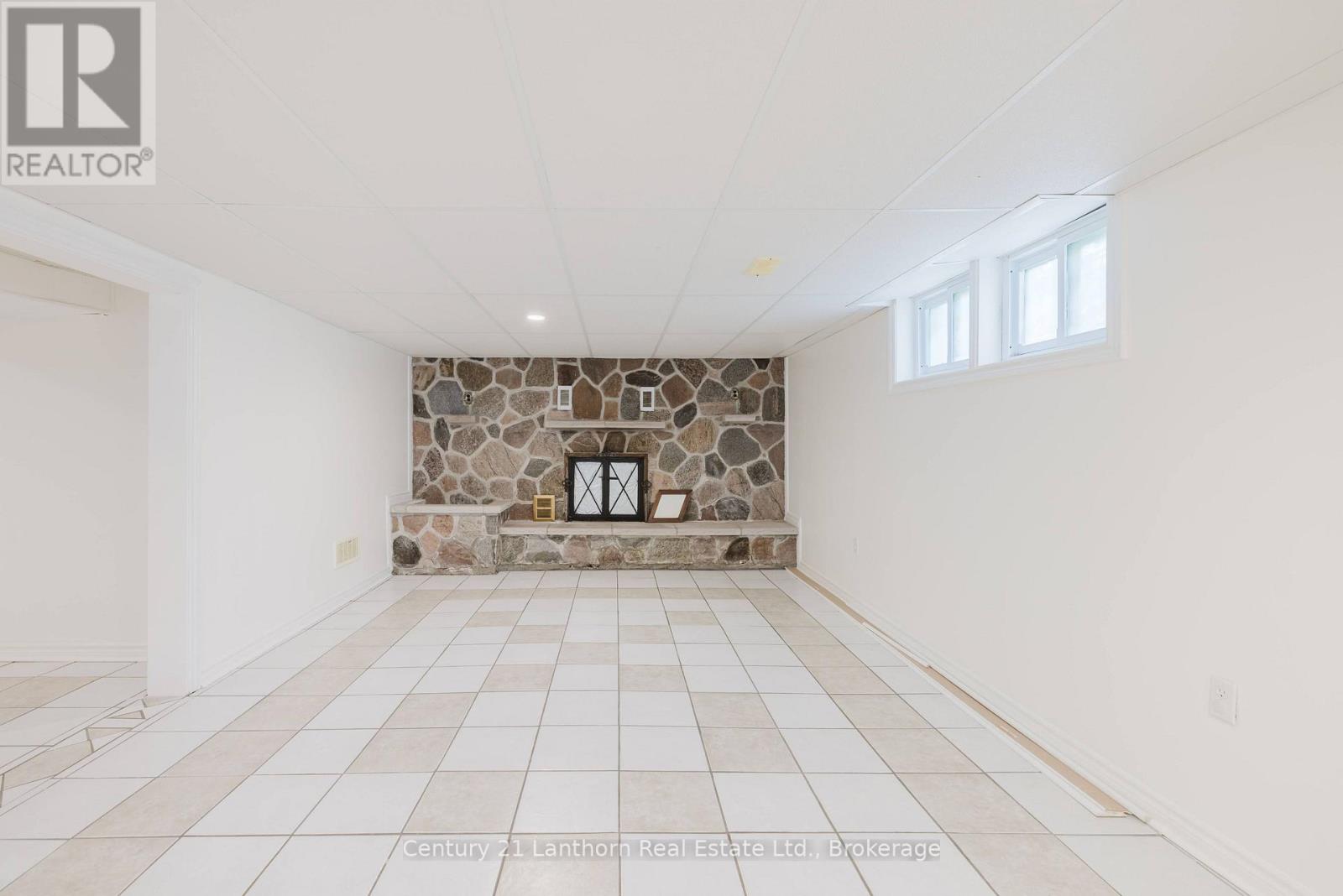 23 Wood Street, Quinte West, Ontario K8V 5P6 - Photo 28 - X13696554