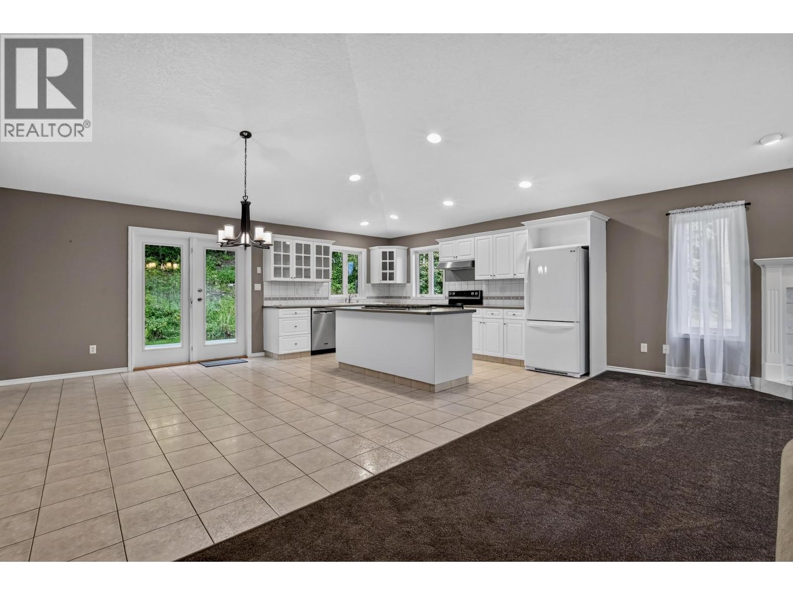 9288 Summerset Place, Prince George, British Columbia  V2K 4Z9 - Photo 12 - R3157530