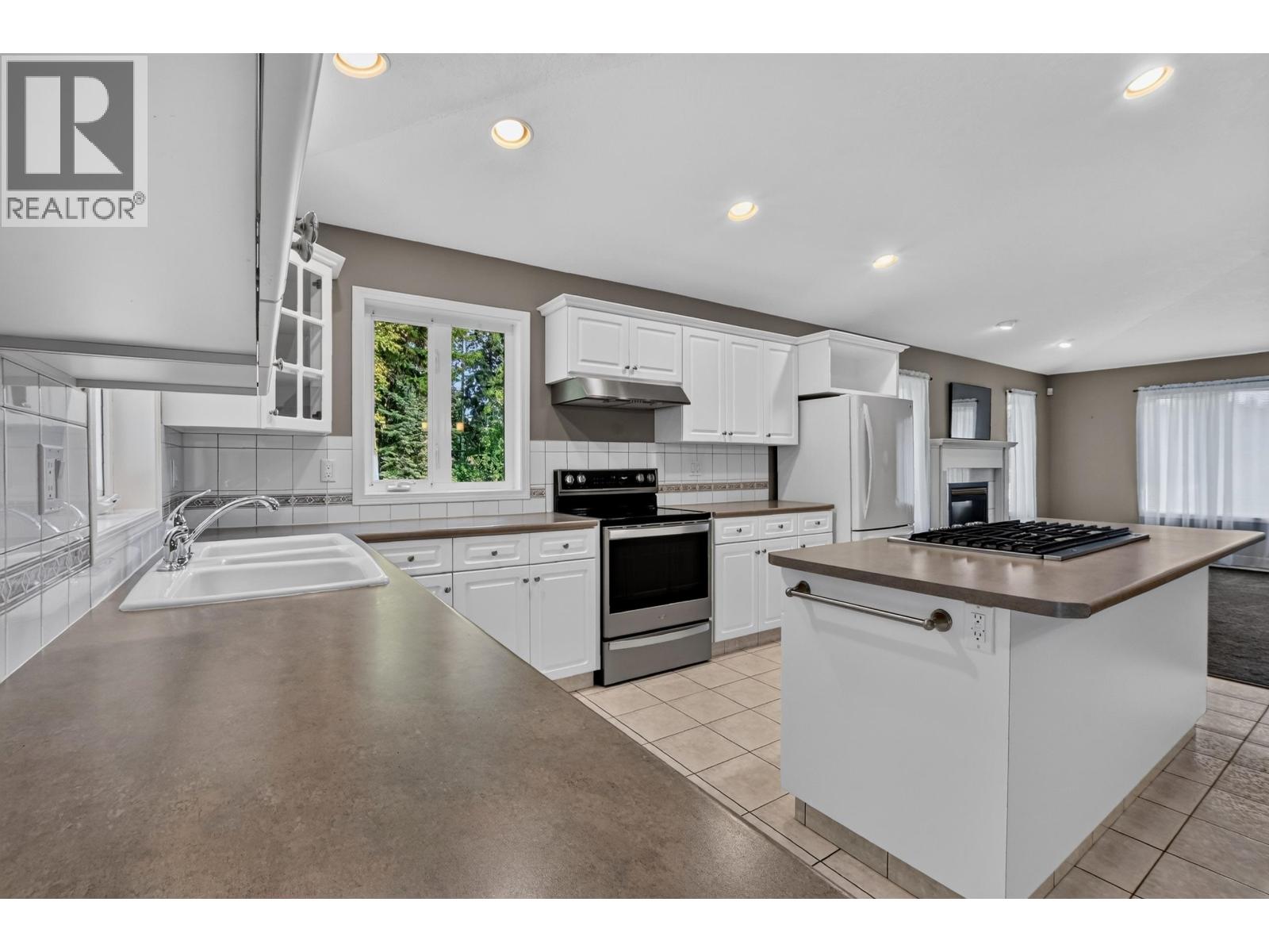 9288 Summerset Place, Prince George, British Columbia  V2K 4Z9 - Photo 15 - R3157530
