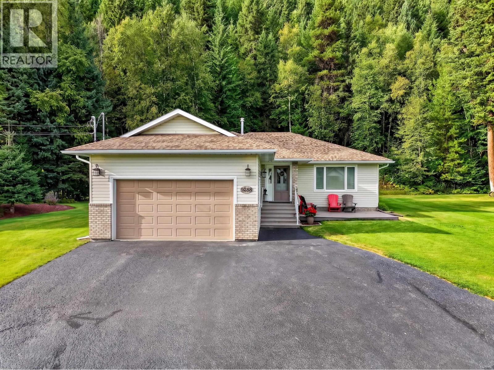 9288 Summerset Place, Prince George, British Columbia  V2K 4Z9 - Photo 3 - R3157530
