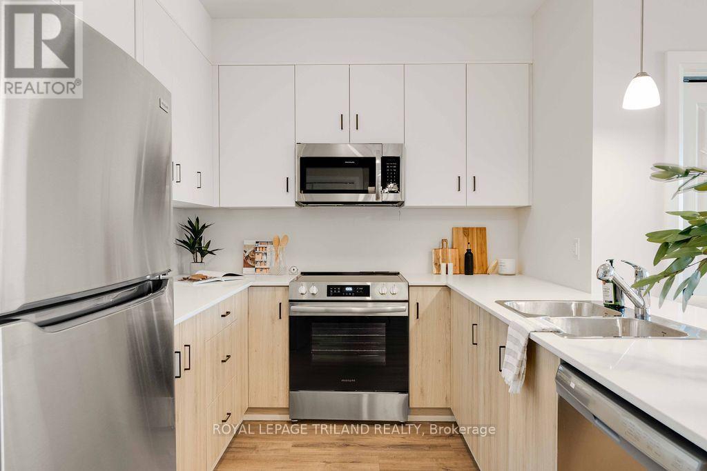 421 - 865 Kleinburg Drive, London North, Ontario  N5X 0P4 - Photo 7 - X13696716