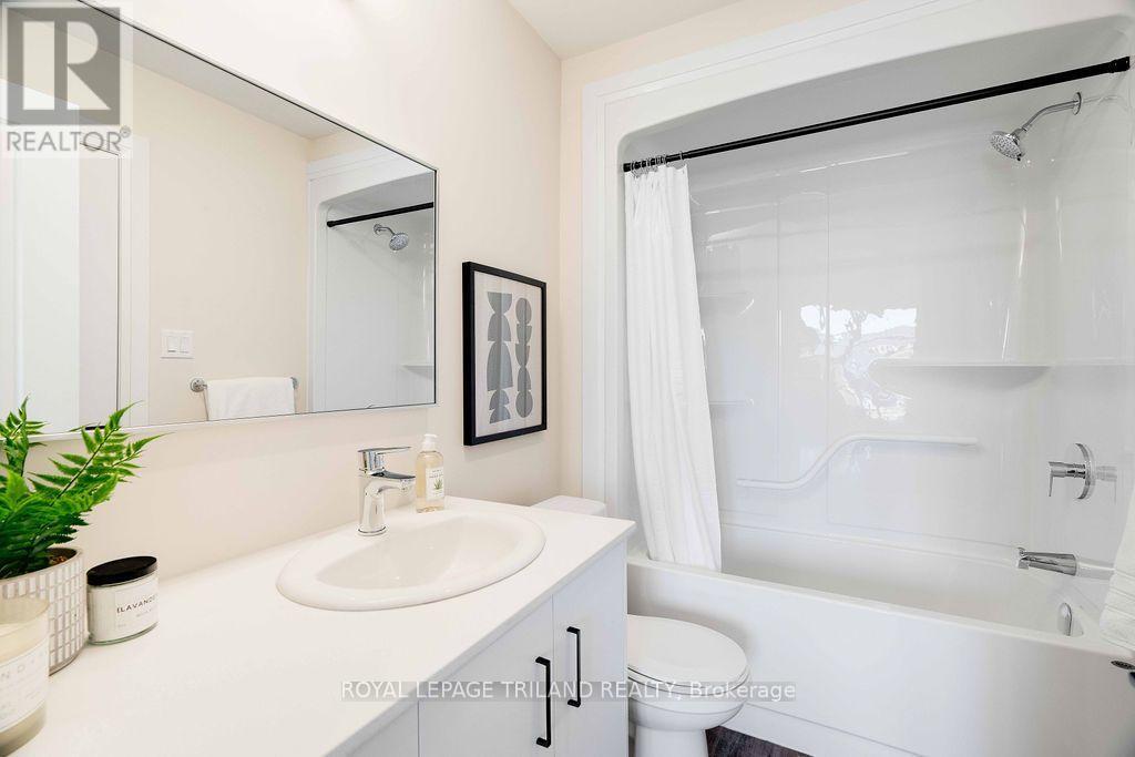 215 - 865 Kleinburg Drive, London North, Ontario  N5X 0P4 - Photo 8 - X13696722