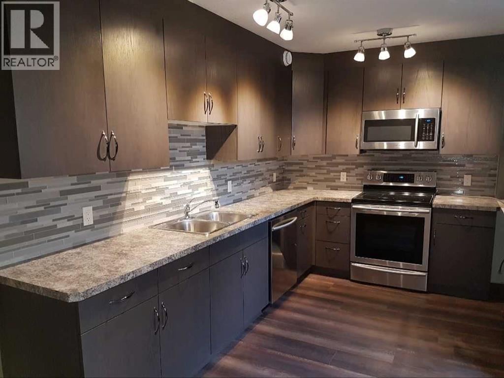 25 Fulmar, Sylvan Lake, Alberta  T4S 2K7 - Photo 34 - A2329293