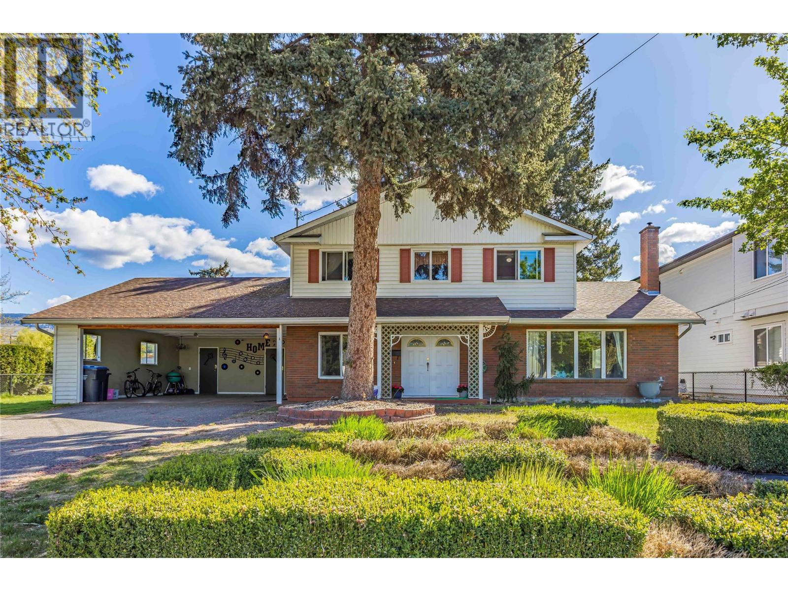 1525 Friesen Road, Kelowna, British Columbia
