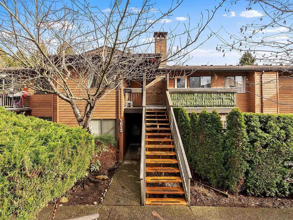 1615 10620 150 Street, Surrey, British Columbia  V3R 7S1 - Photo 1 - R3157432