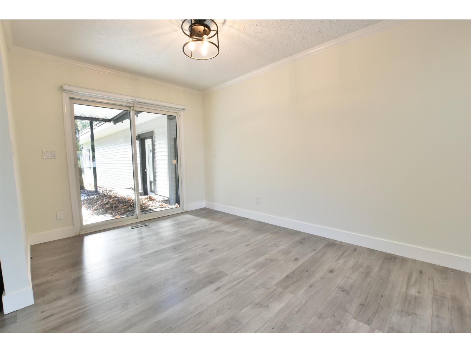 20572 43 Avenue, Langley, British Columbia V4A 3C2 - Photo 5 - R3157202
