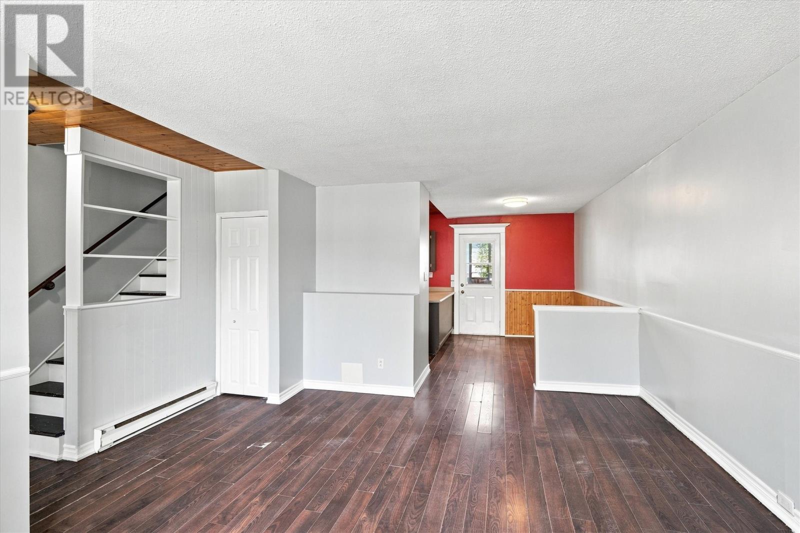 23 Campbell Avenue, St. John's — photo 4