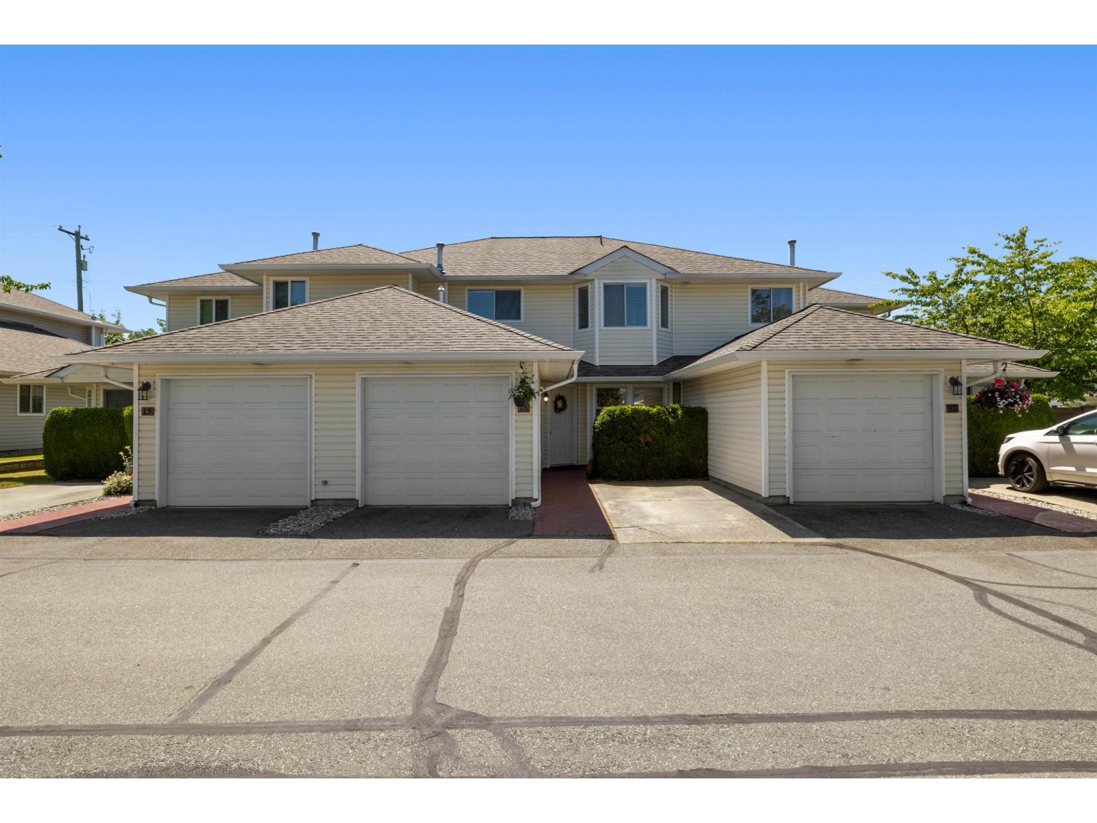 18 21928 48 Avenue, Langley, British Columbia V3A 8H1 - Photo 2 - R3157411