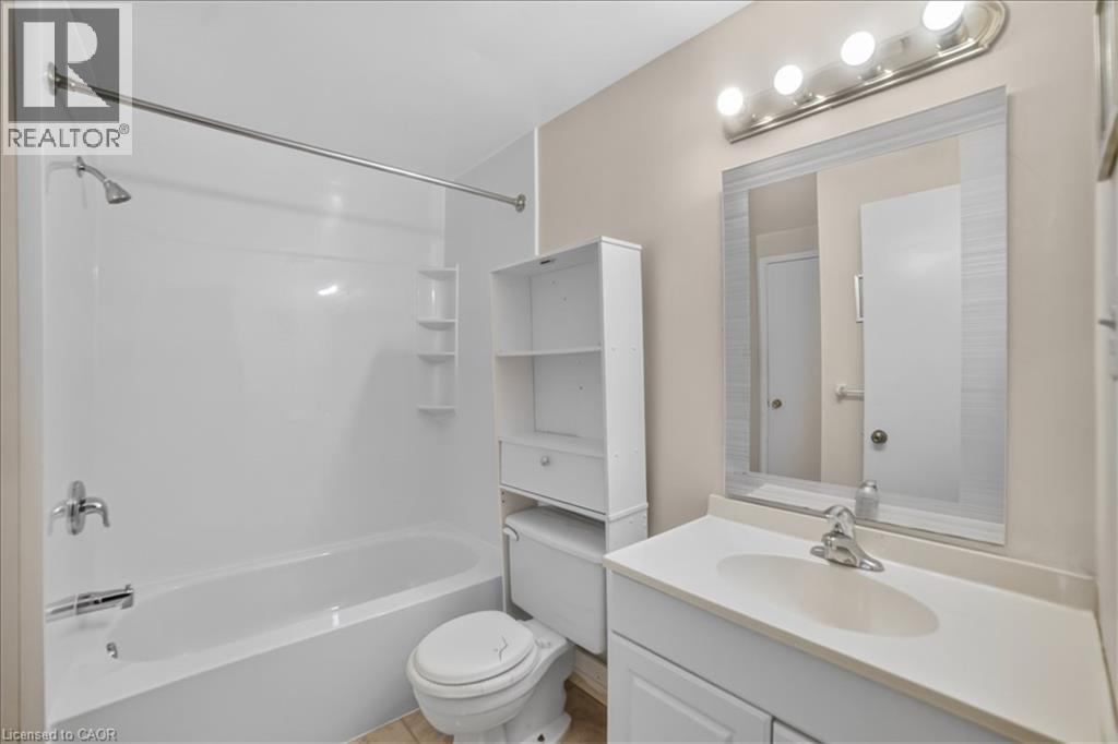 2050 Uppermiddle Road Unit# 173, Burlington, Ontario  L7P 3R9 - Photo 32 - 40856880