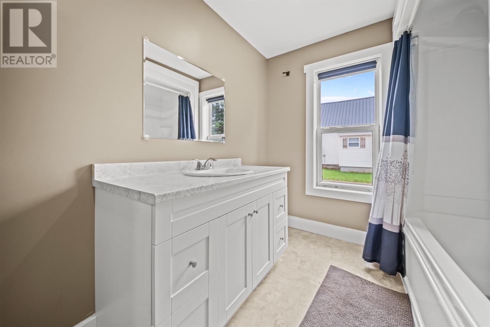 241 Phillip Street, Tignish, Prince Edward Island  C0B 2B0 - Photo 14 - 202621122