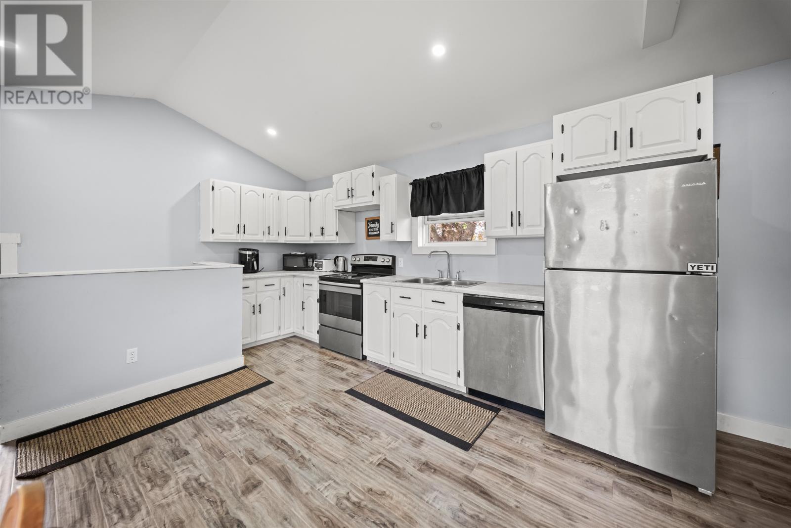 241 Phillip Street, Tignish, Prince Edward Island  C0B 2B0 - Photo 9 - 202621122