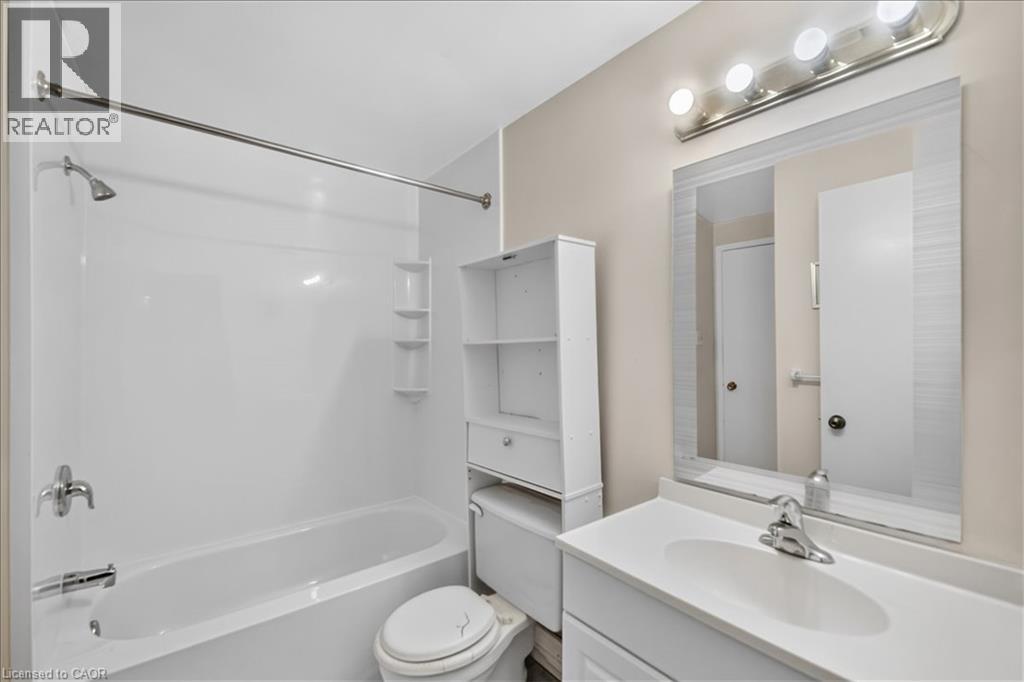2050 Uppermiddle Road Unit# 173, Burlington, Ontario  L7P 3R9 - Photo 31 - 40856880