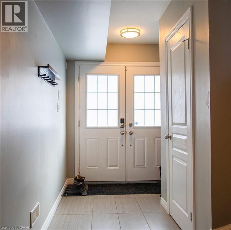 18 England Terrace, Stoney Creek, Ontario L8J 0G4 - Photo 21 - 40856911