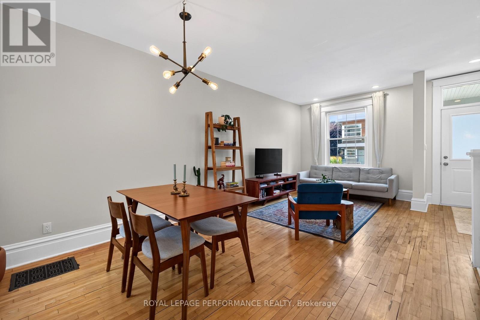 72 Springfield Road, Ottawa, Ontario  K1M 1C7 - Photo 11 - X13696520