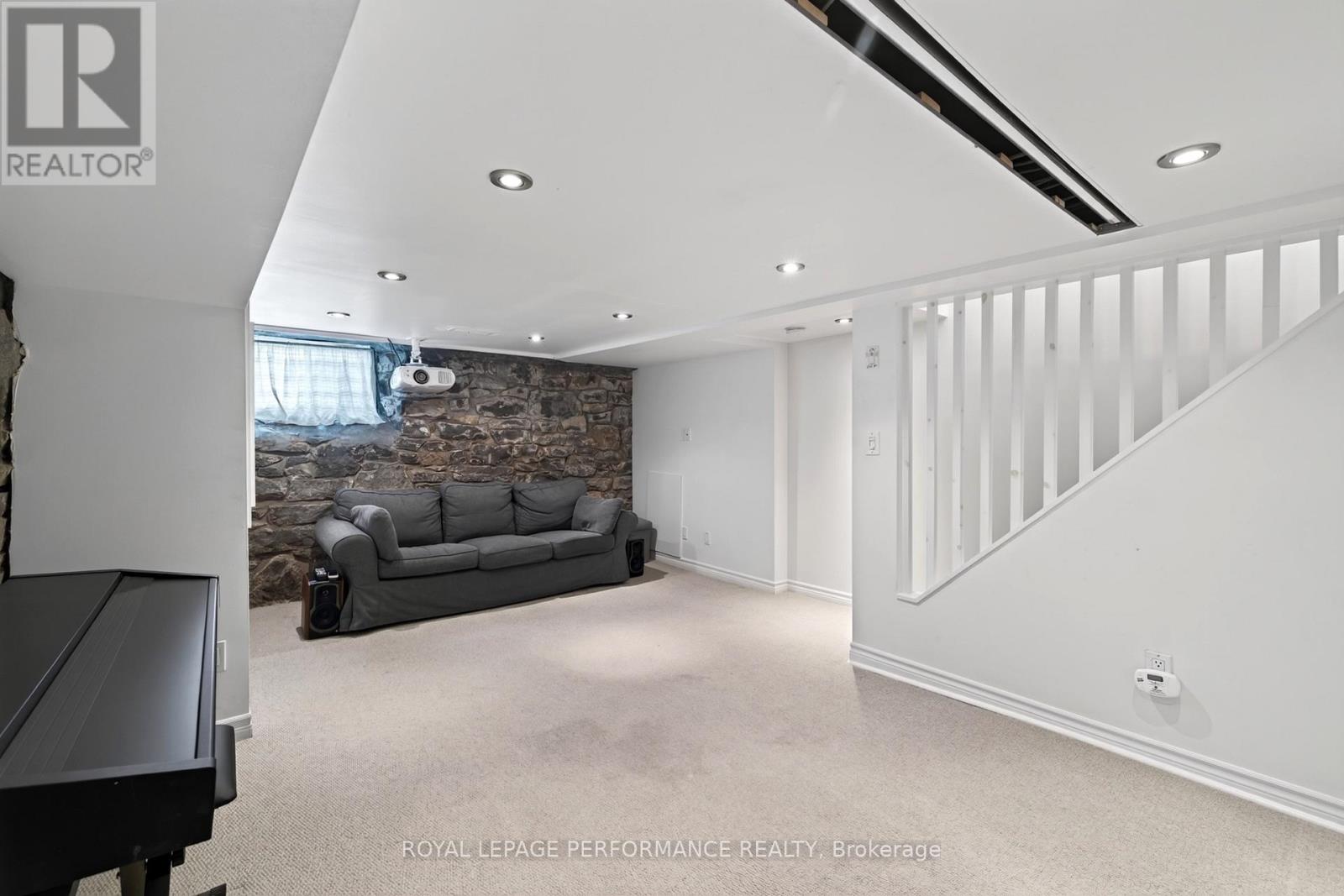 72 Springfield Road, Ottawa, Ontario  K1M 1C7 - Photo 33 - X13696520