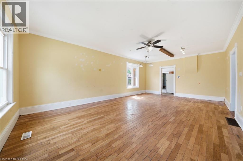 82 St. George Street, Brantford, Ontario  N3R 1V4 - Photo 5 - 40856005