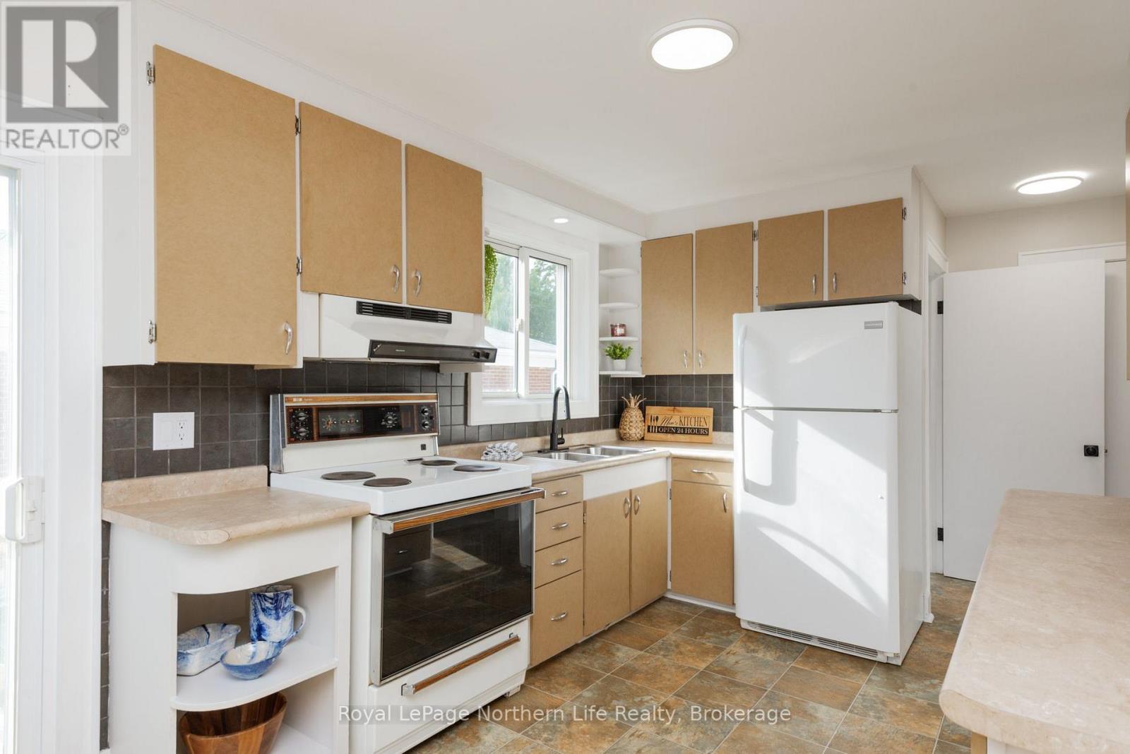 1009 Elizabeth Street, North Bay, Ontario  P1B 3T9 - Photo 12 - X13696522