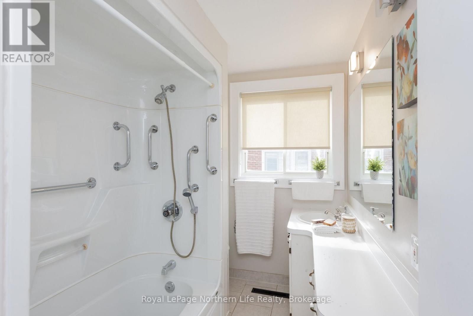 1009 Elizabeth Street, North Bay, Ontario  P1B 3T9 - Photo 24 - X13696522