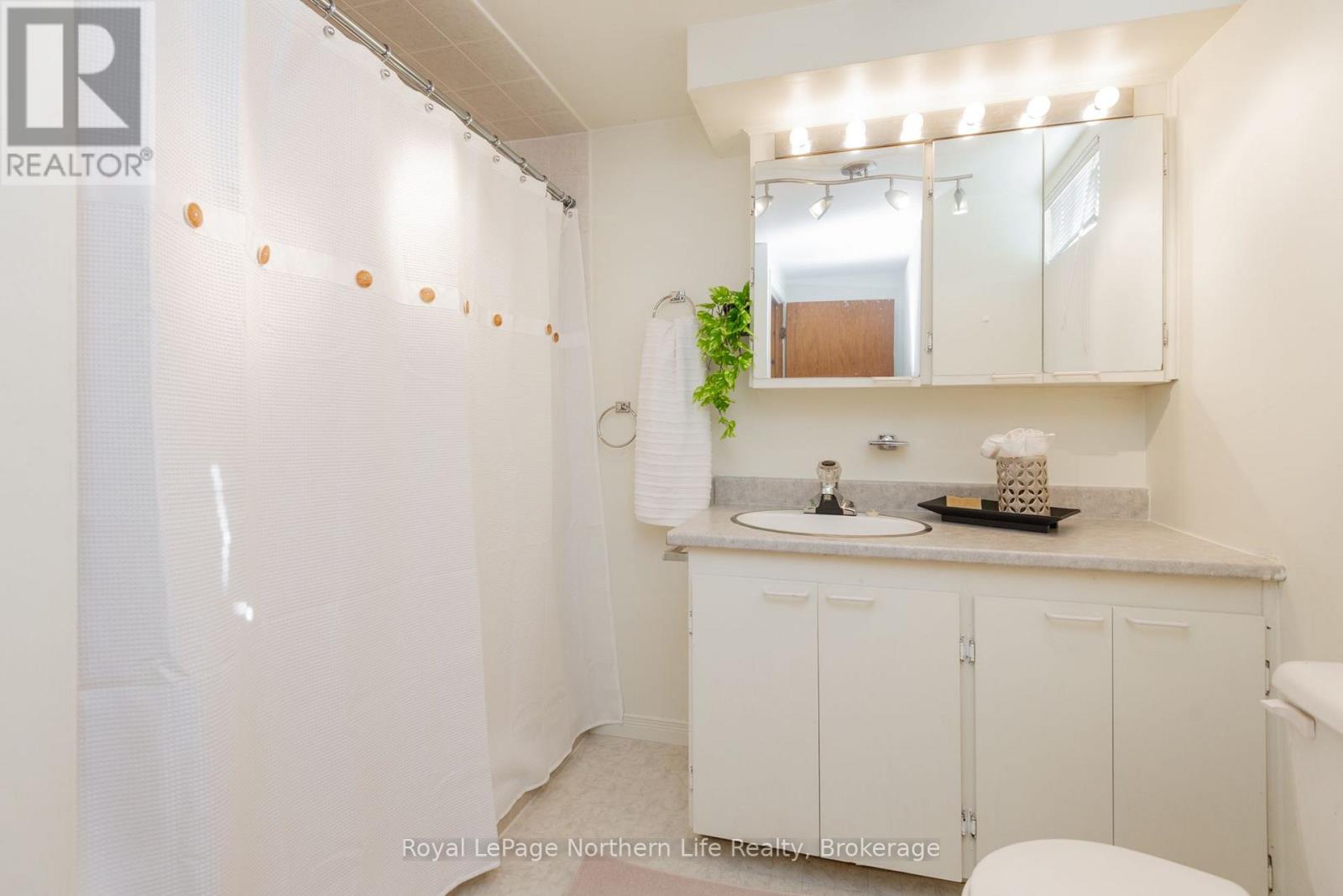 1009 Elizabeth Street, North Bay, Ontario  P1B 3T9 - Photo 30 - X13696522