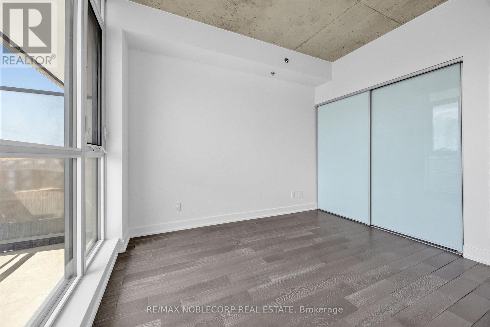 1006 - 20 Minowan Miikan Lane, Toronto, Ontario  M6J 0E5 - Photo 13 - C13696510