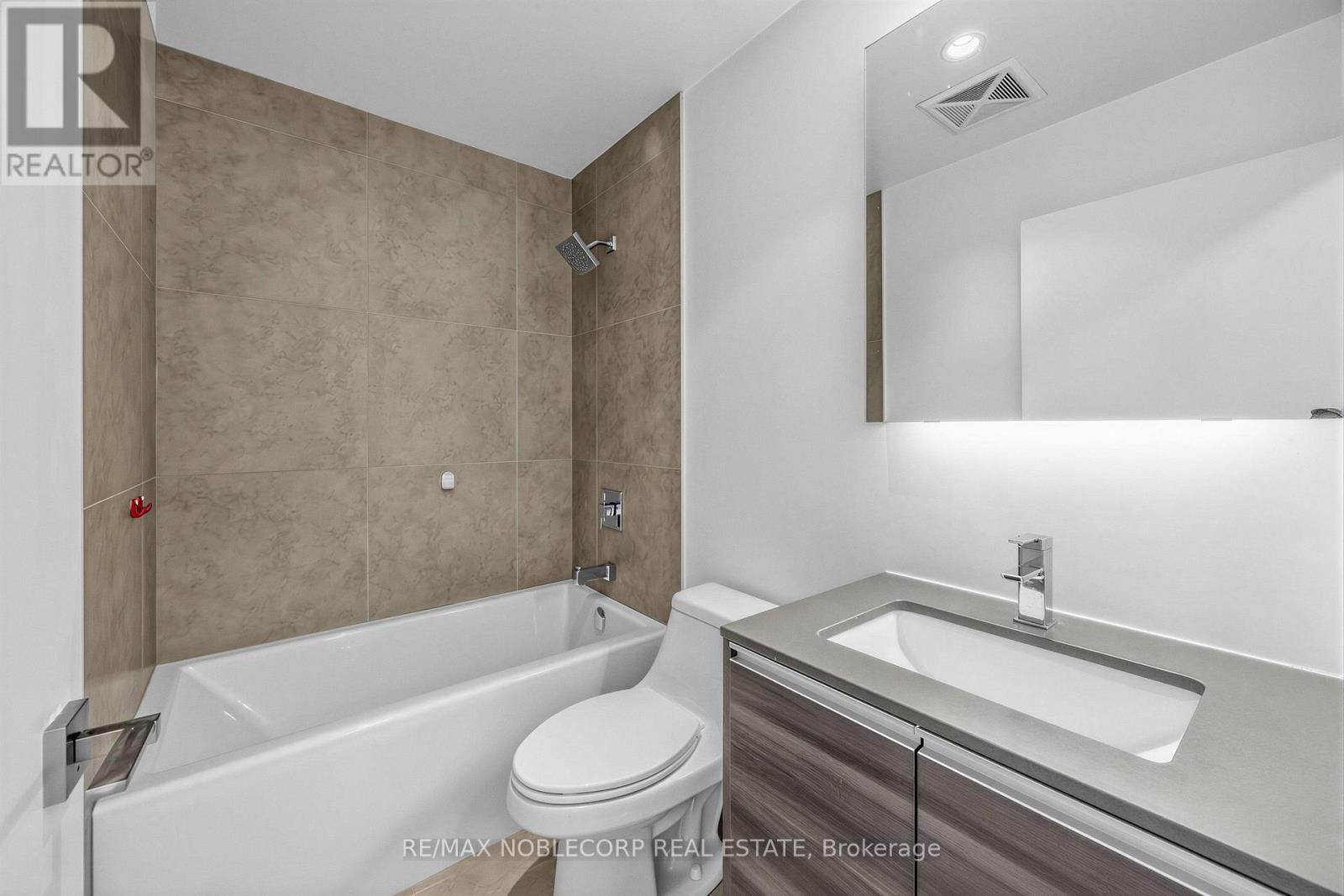 1006 - 20 Minowan Miikan Lane, Toronto, Ontario  M6J 0E5 - Photo 15 - C13696510