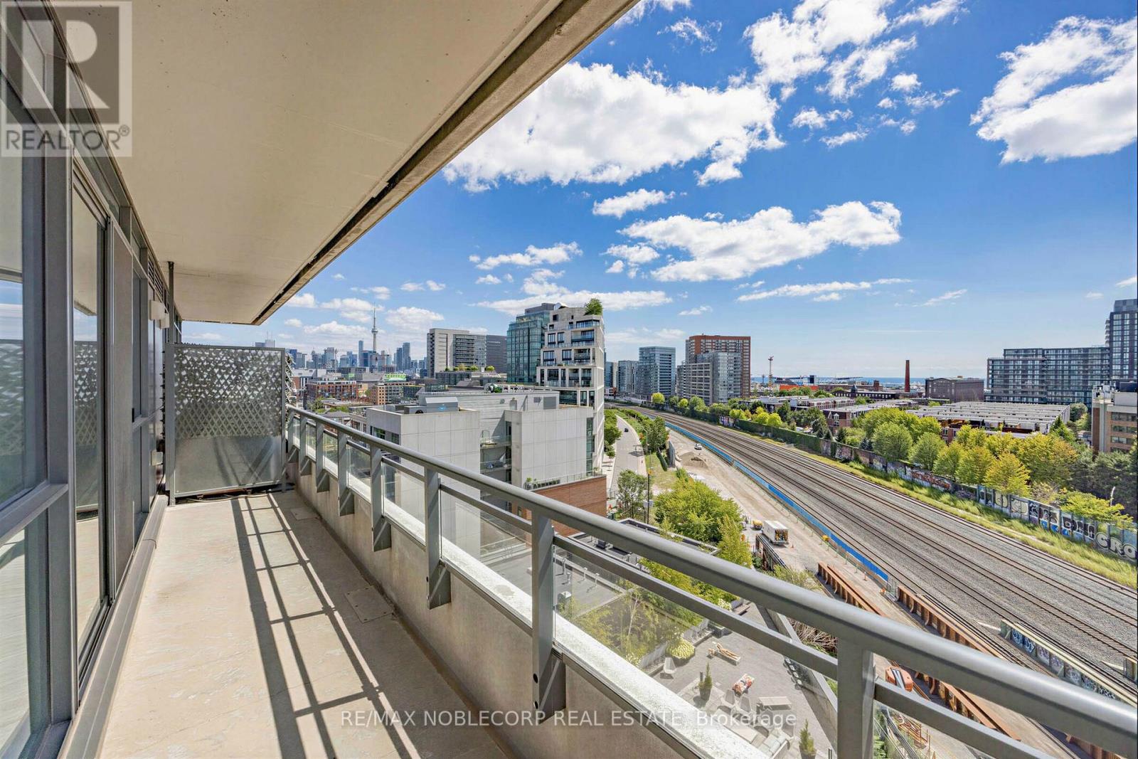 1006 - 20 Minowan Miikan Lane, Toronto, Ontario  M6J 0E5 - Photo 18 - C13696510
