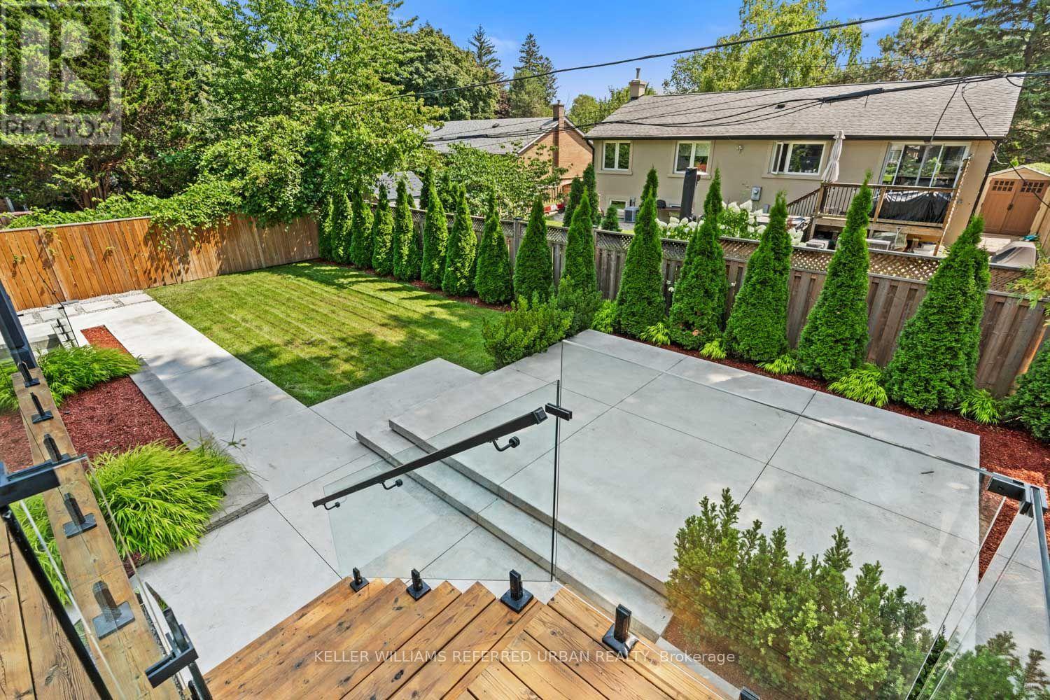 27 Berkinshaw Crescent, Toronto, Ontario  M3B 2T1 - Photo 50 - C13696594