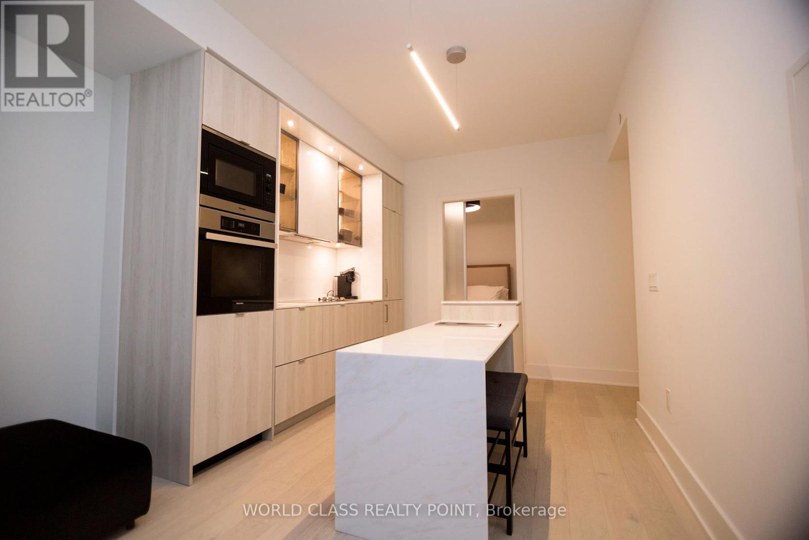 1807 - 11 Yorkville Avenue, Toronto, Ontario  M4W 1L2 - Photo 4 - C13696686