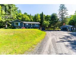 521 OLD MUSKOKA ROAD, Huntsville, Ontario