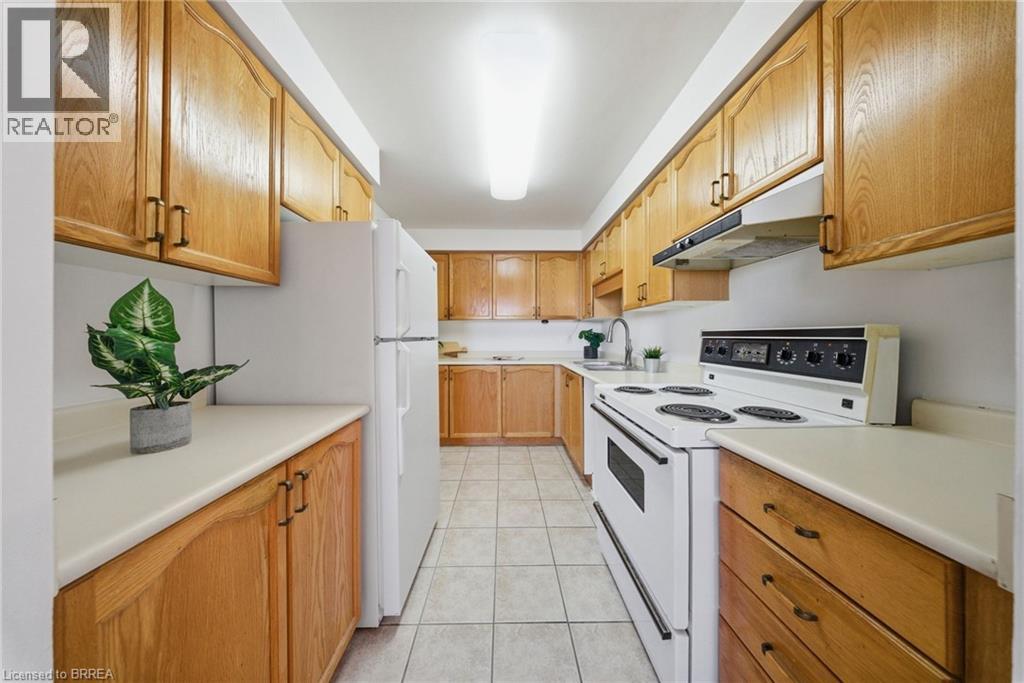 9 Bonheur Court Unit# 716, Brantford, Ontario  N3P 1Z5 - Photo 8 - 40844211