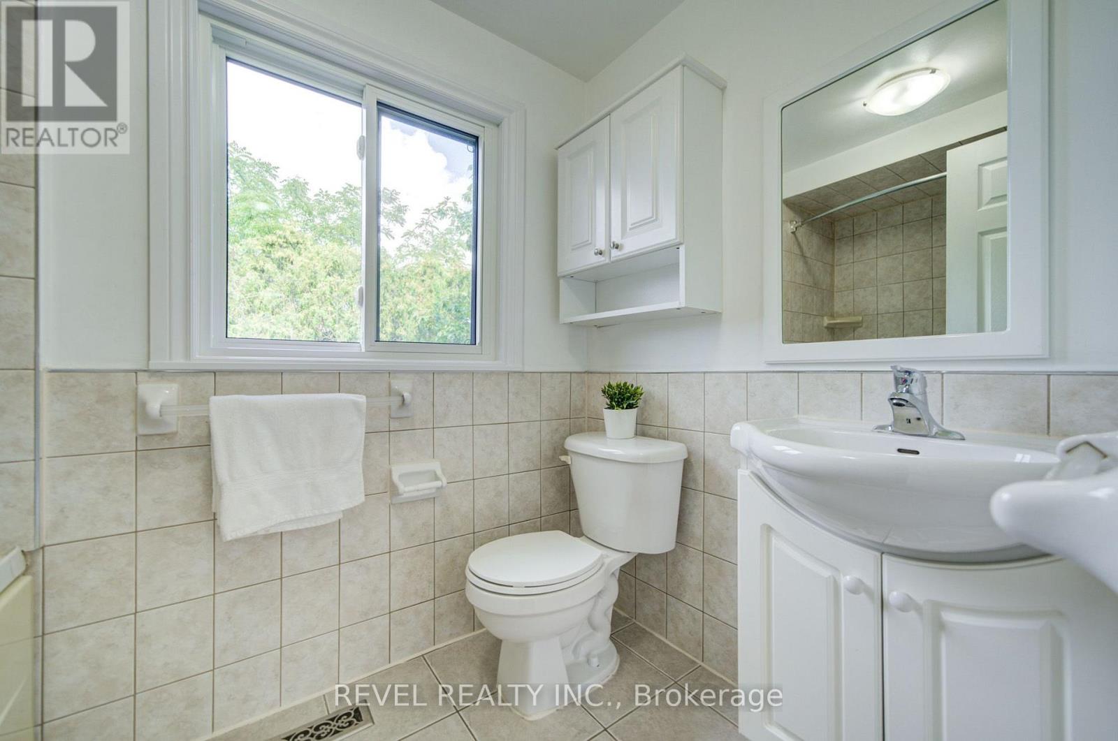 2141 Theoden Court, Pickering, Ontario  L1X 1Z9 - Photo 24 - E13696516