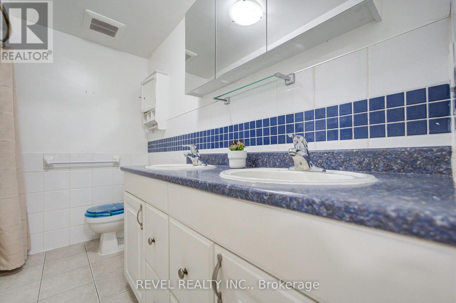 2141 Theoden Court, Pickering, Ontario  L1X 1Z9 - Photo 28 - E13696516