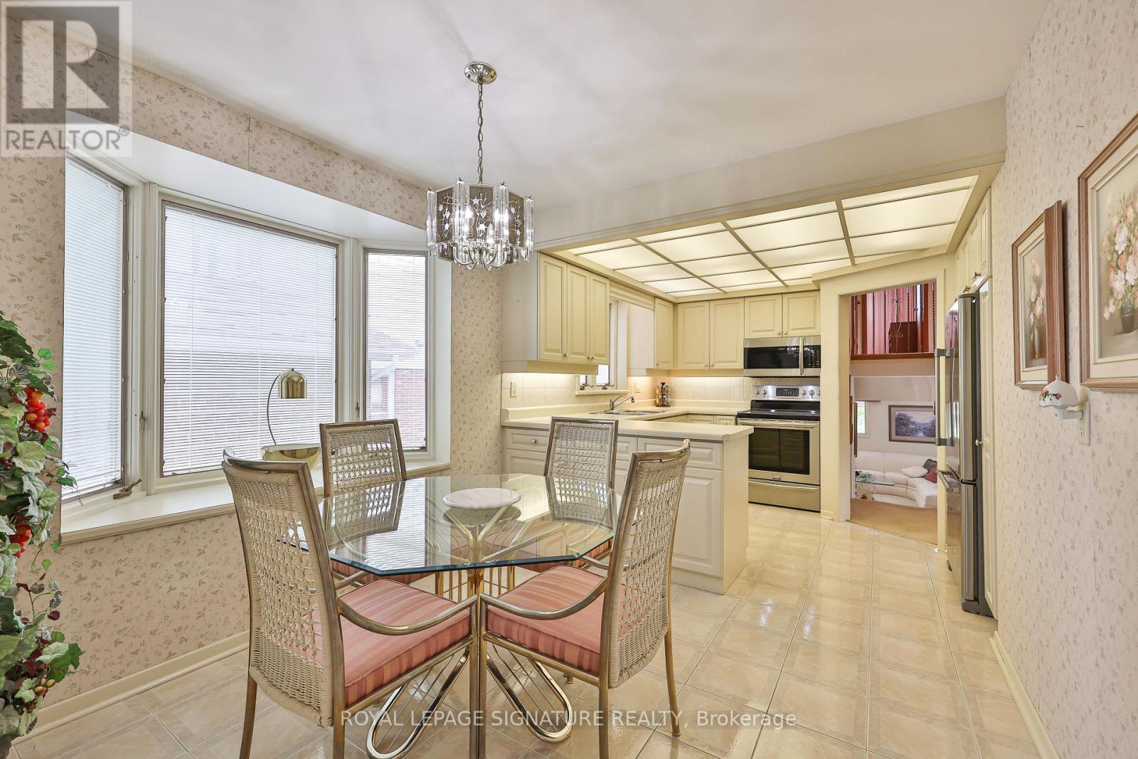 14 Logstone Crescent, Toronto, Ontario  M1E 4M3 - Photo 11 - E13696518