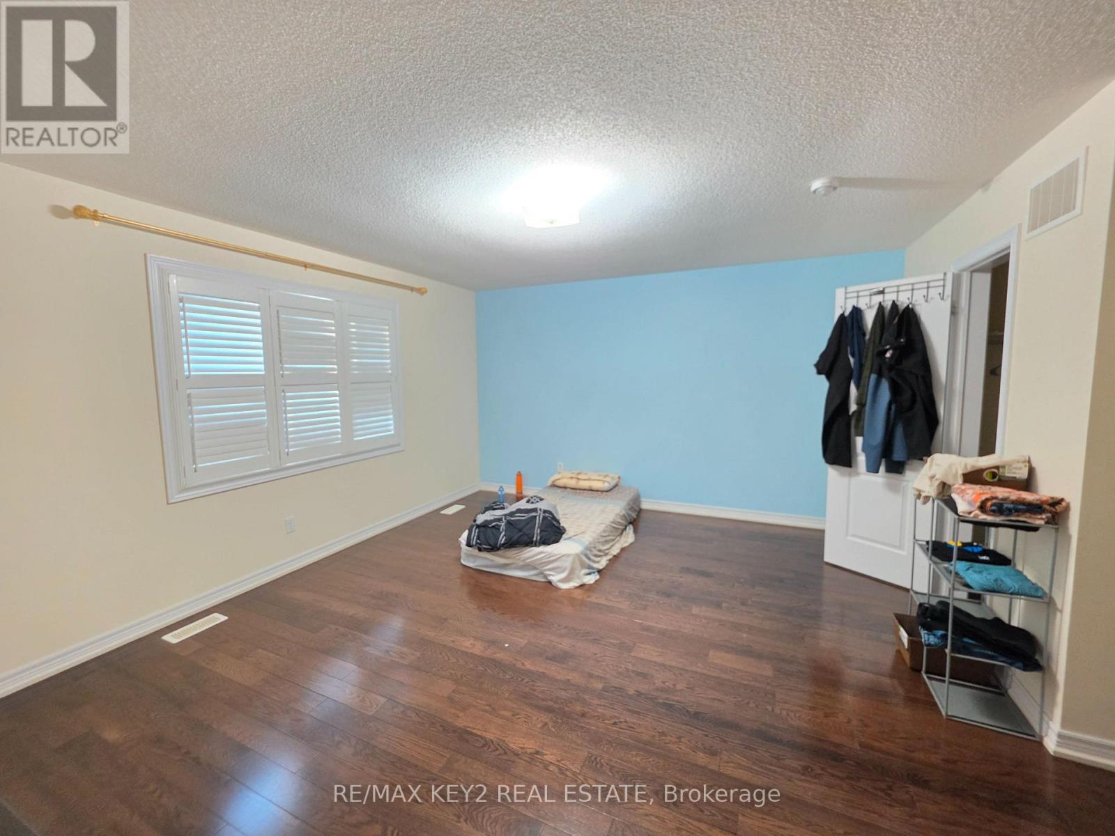 Upper - 1601 Dusty Drive, Pickering, Ontario  L1X 0C9 - Photo 12 - E13696608