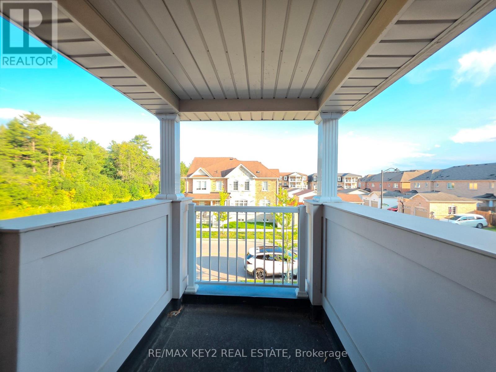 Upper - 1601 Dusty Drive, Pickering, Ontario  L1X 0C9 - Photo 8 - E13696608