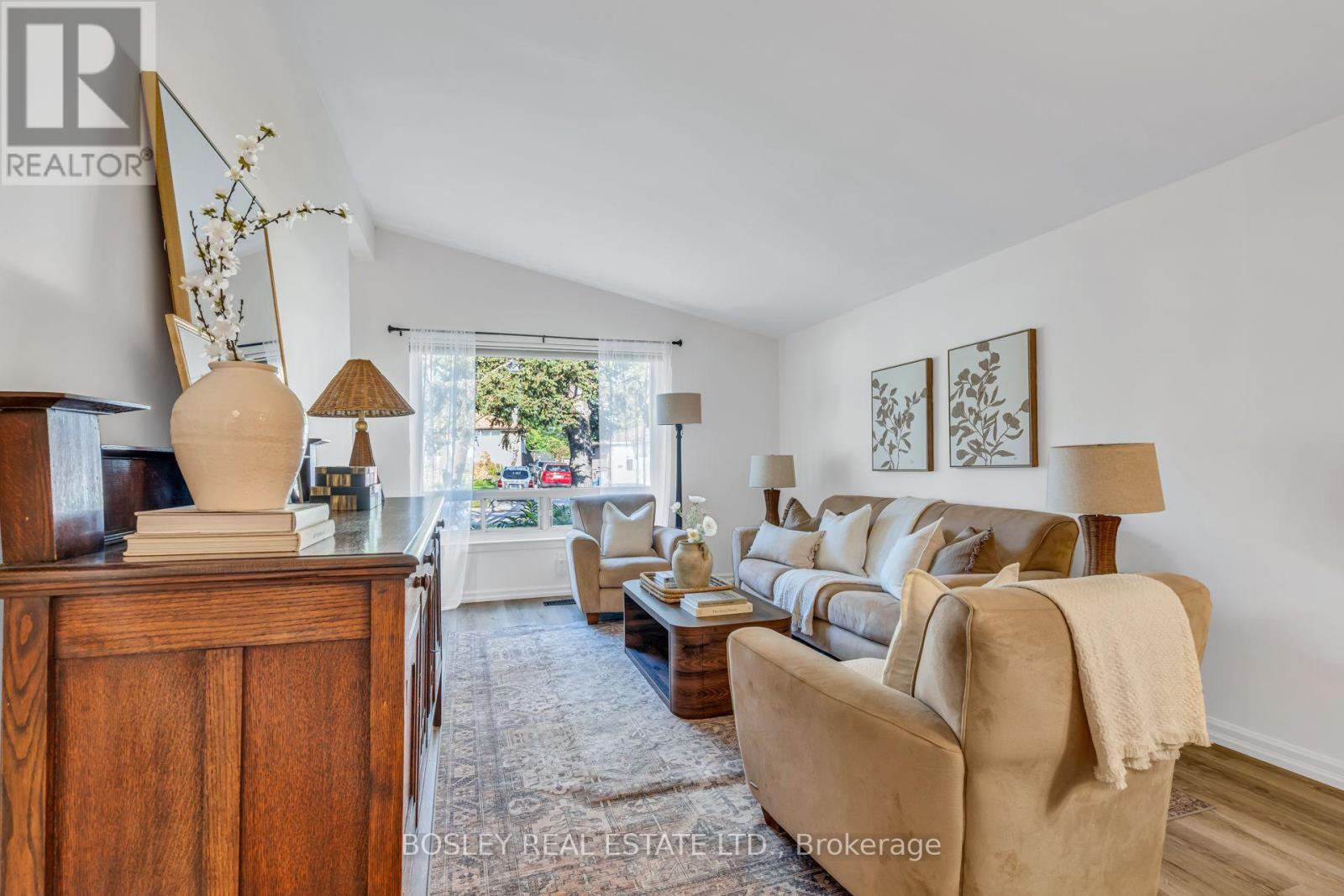 858 Modlin Road, Pickering, Ontario  L1W 1V7 - Photo 11 - E13696662