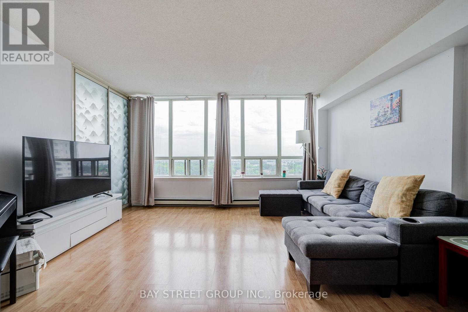 1607 - 160 Alton Towers Circle, Toronto, Ontario  M1V 4X8 - Photo 18 - E13696702