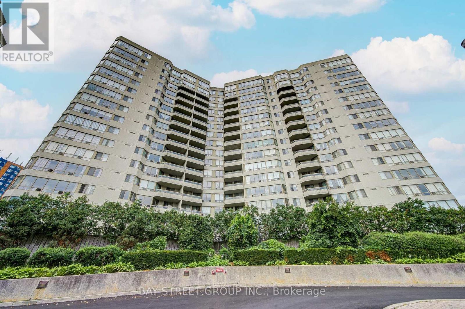 1607 - 160 Alton Towers Circle, Toronto, Ontario  M1V 4X8 - Photo 2 - E13696702